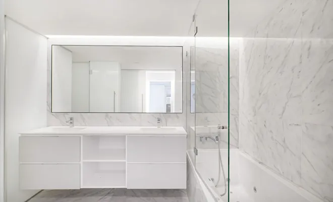 Revêtement de salle de bain en marbre, Marseille 5ème arrondissement, Marbrerie Pilati et Fils